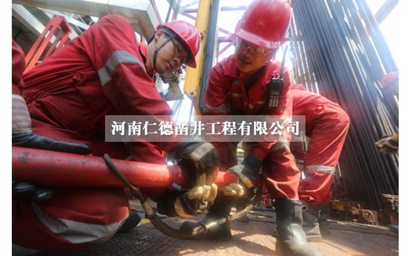  陜西西安地熱井維修套管破漏